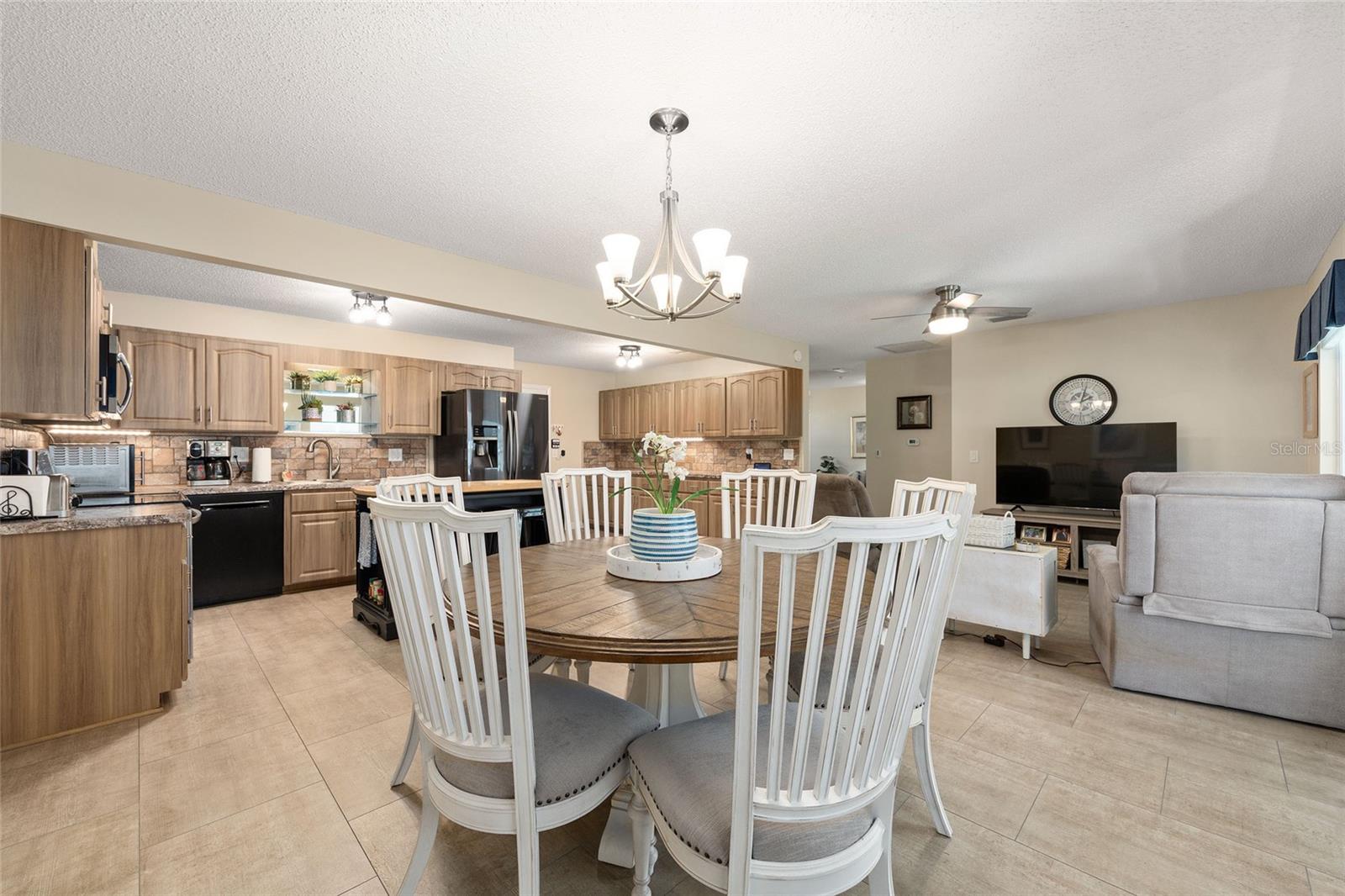 Image 21 of 47 For 8708 95th Lane A