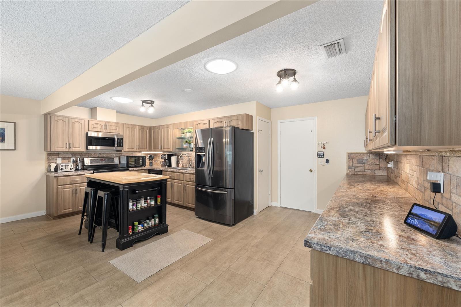 Image 26 of 47 For 8708 95th Lane A