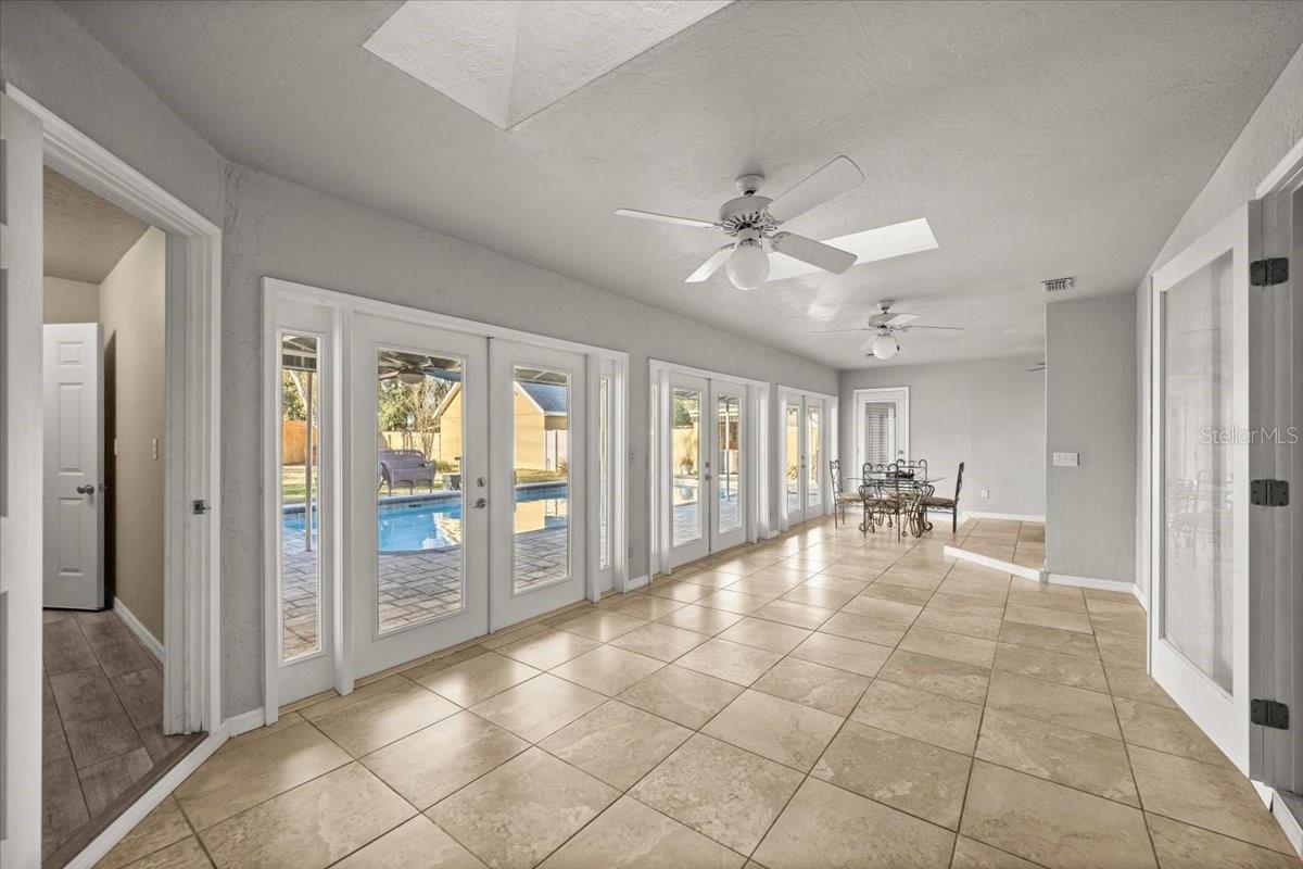 Image 21 of 69 For 2420 15th Street