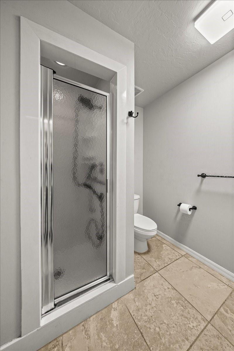 Image 32 of 69 For 2420 15th Street