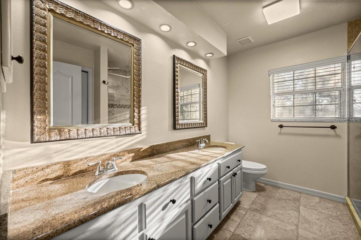 Image 36 of 69 For 2420 15th Street