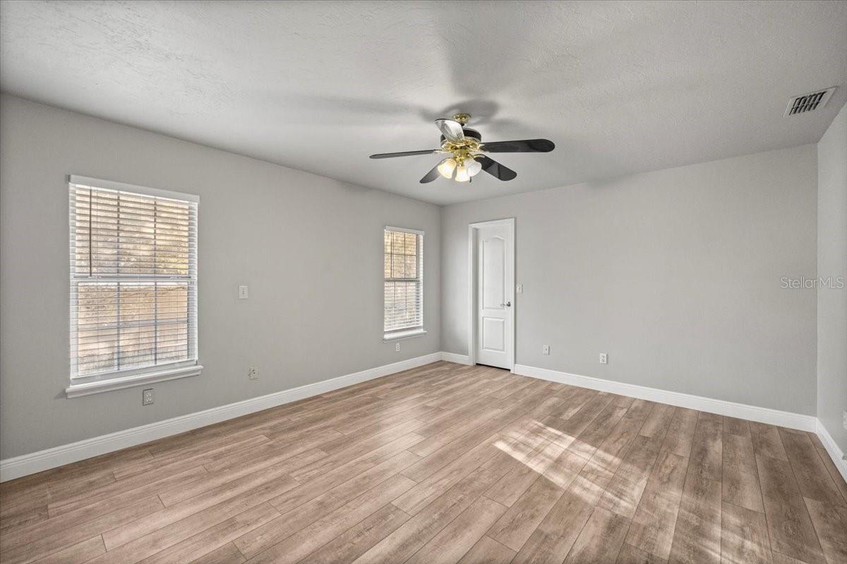 Image 38 of 69 For 2420 15th Street