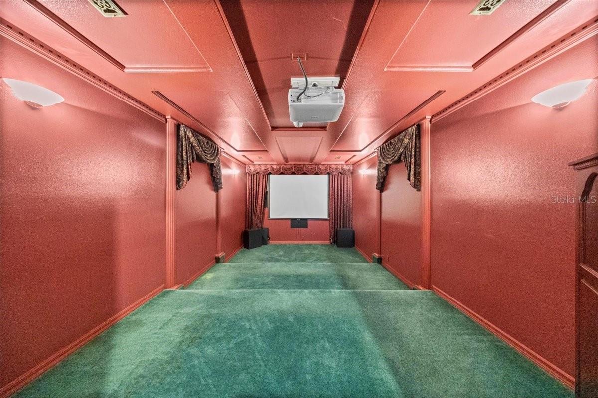 Image 43 of 69 For 2420 15th Street