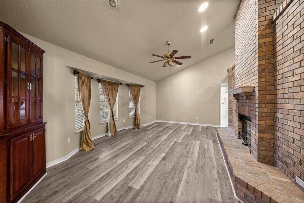 Image 67 of 69 For 2420 15th Street