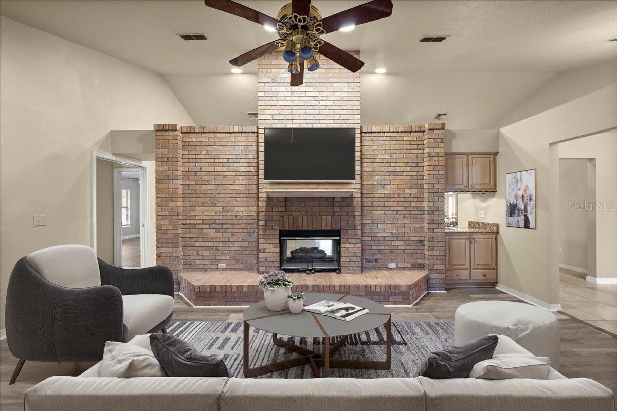 Image 8 of 69 For 2420 15th Street