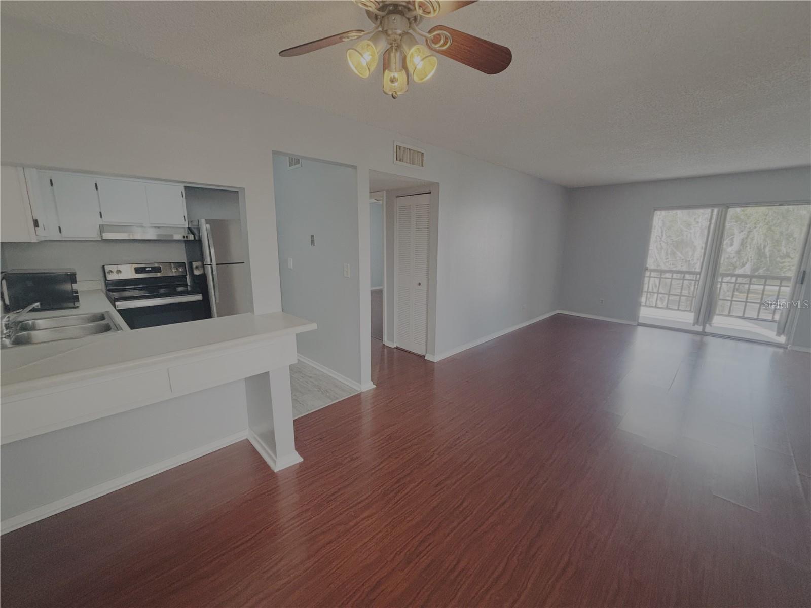 Image 4 of 18 For 6519 Newberry Road 1209