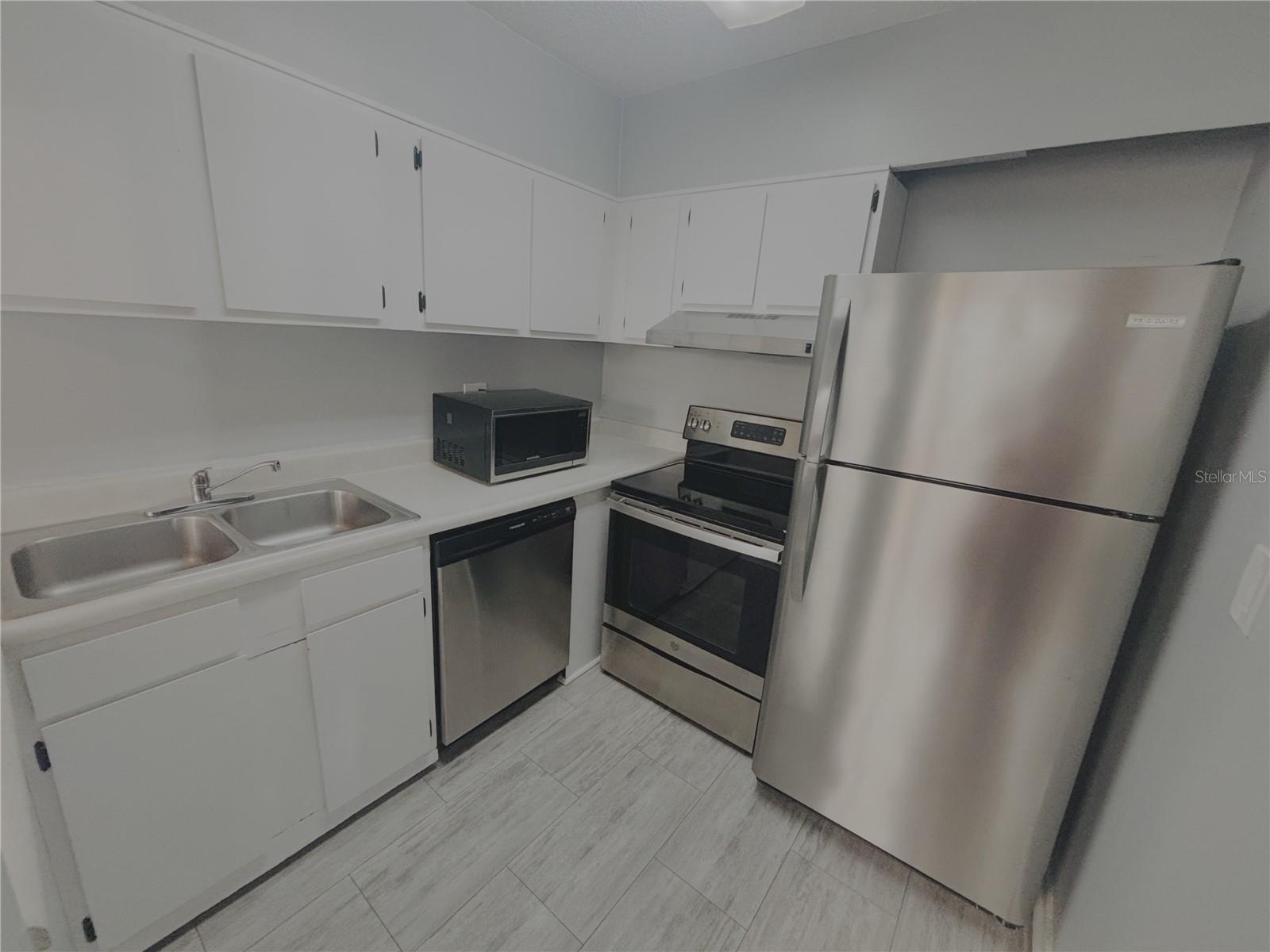 Image 5 of 18 For 6519 Newberry Road 1209