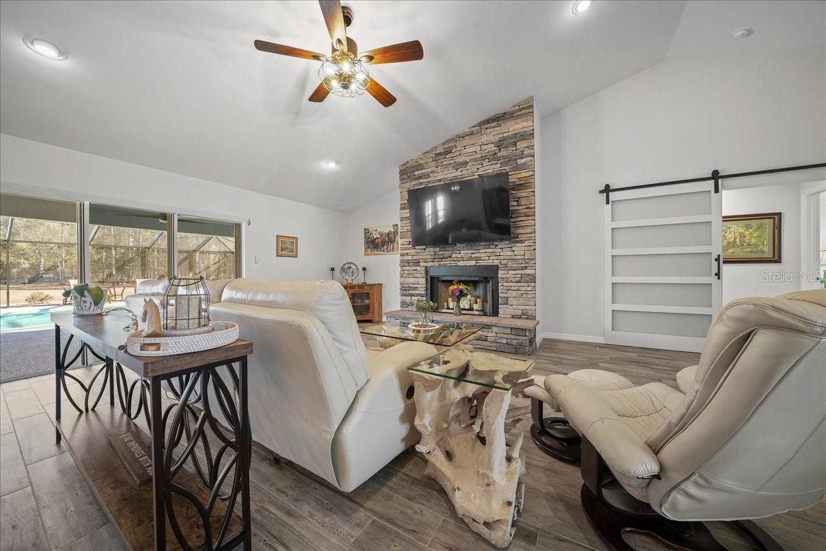 Image 19 of 93 For 6655 145th Avenue Road