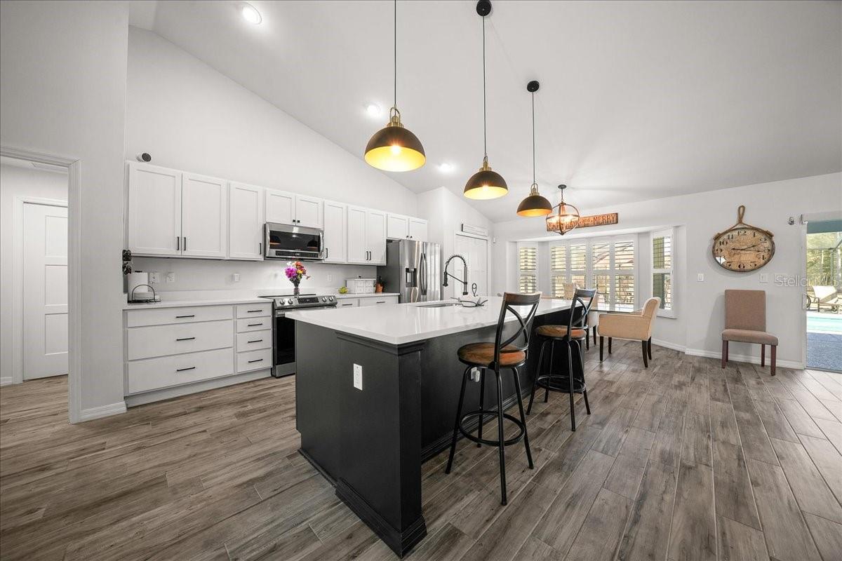 Image 23 of 93 For 6655 145th Avenue Road