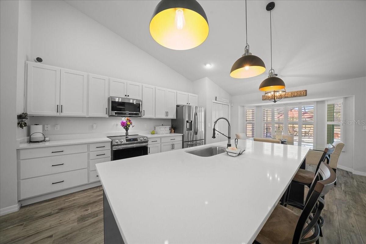 Image 24 of 93 For 6655 145th Avenue Road