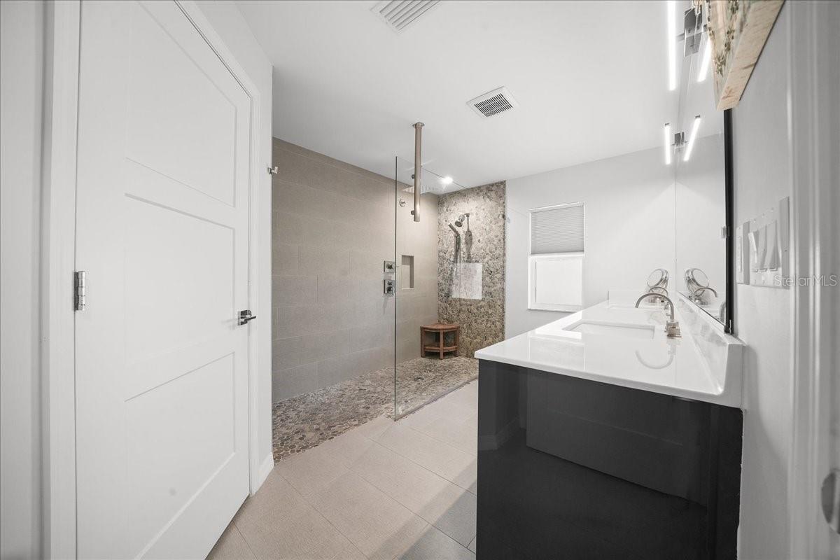 Image 40 of 93 For 6655 145th Avenue Road