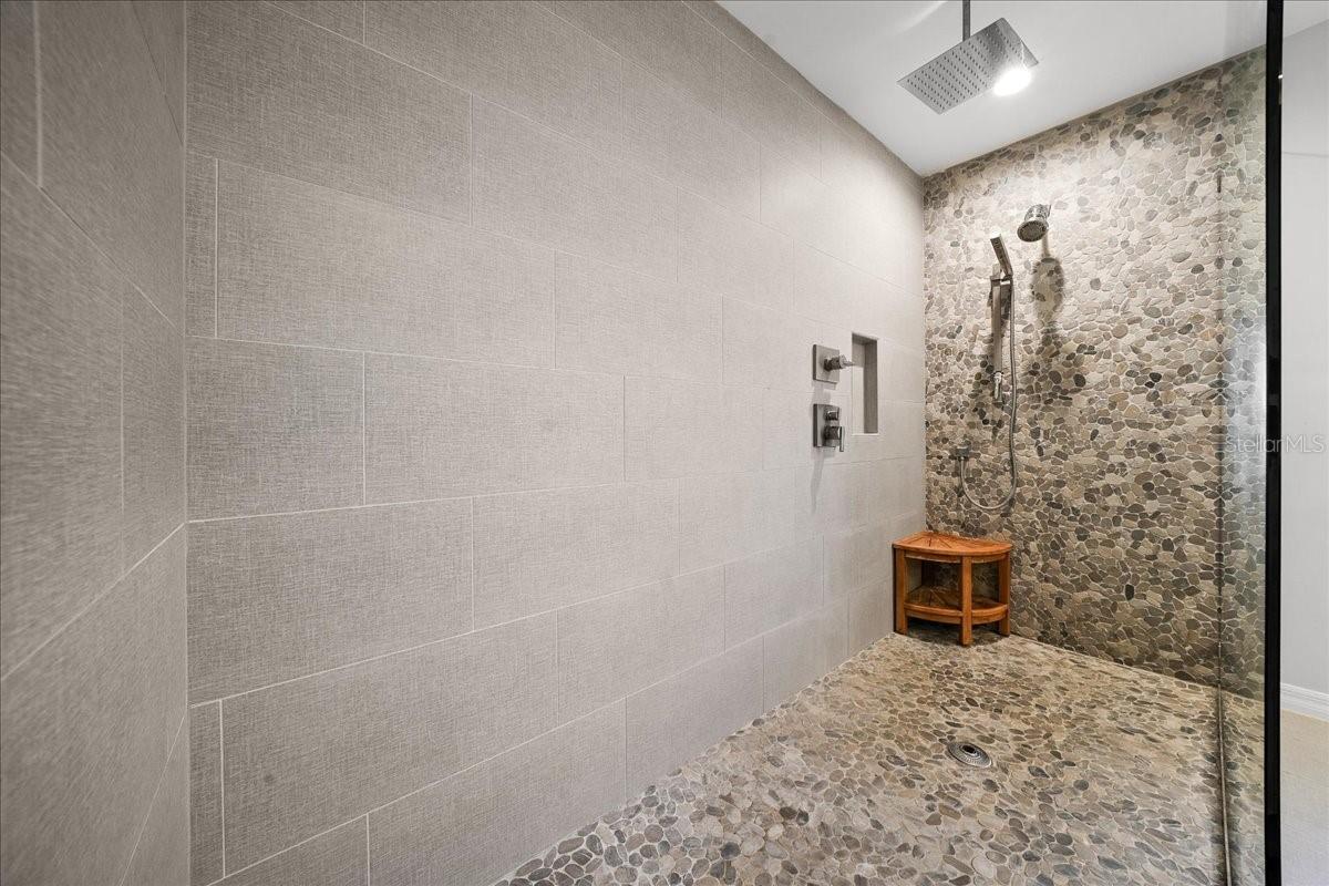 Image 42 of 93 For 6655 145th Avenue Road