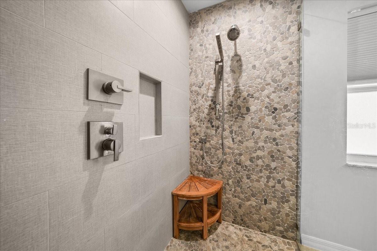 Image 46 of 93 For 6655 145th Avenue Road