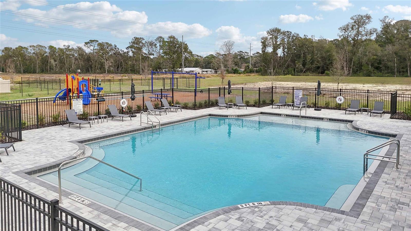 Image 32 of 38 For 2106 28th Place