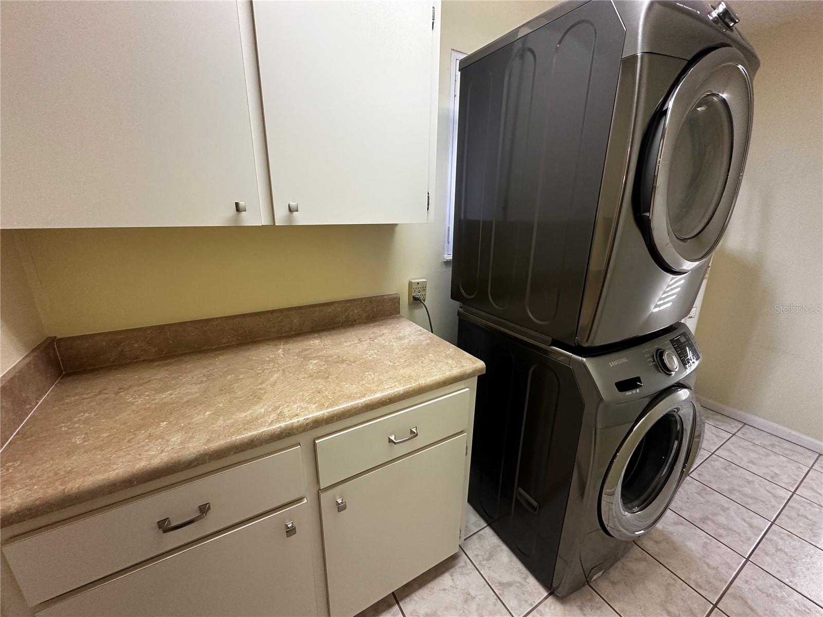 Image 4 of 11 For 2158 50th Avenue