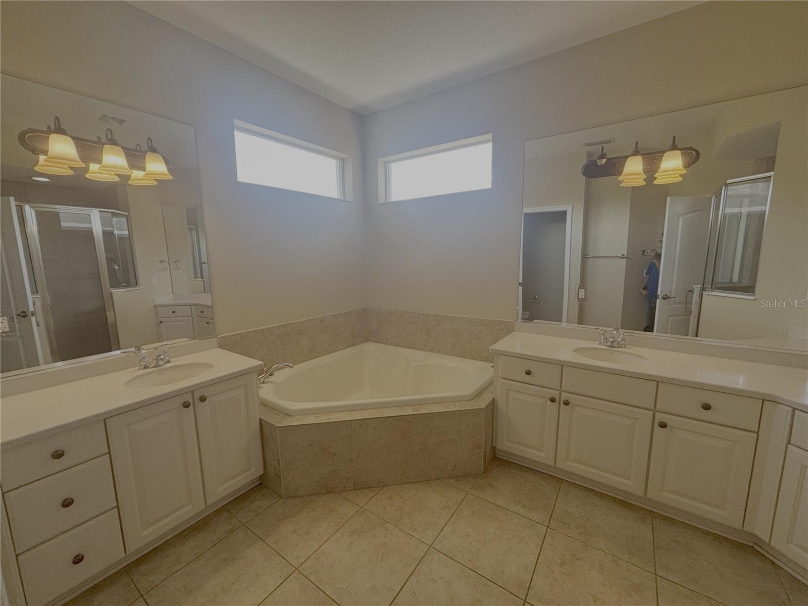 Image 14 of 45 For 4940 63rd Loop