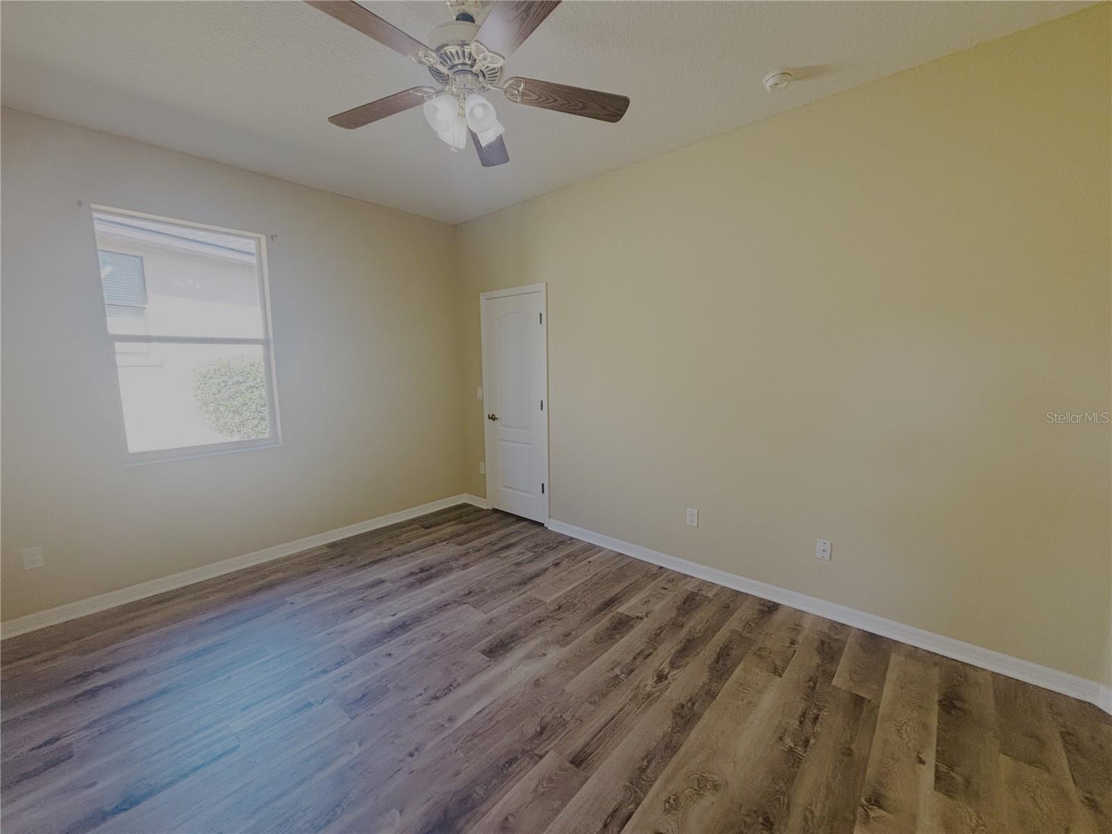 Image 30 of 45 For 4940 63rd Loop