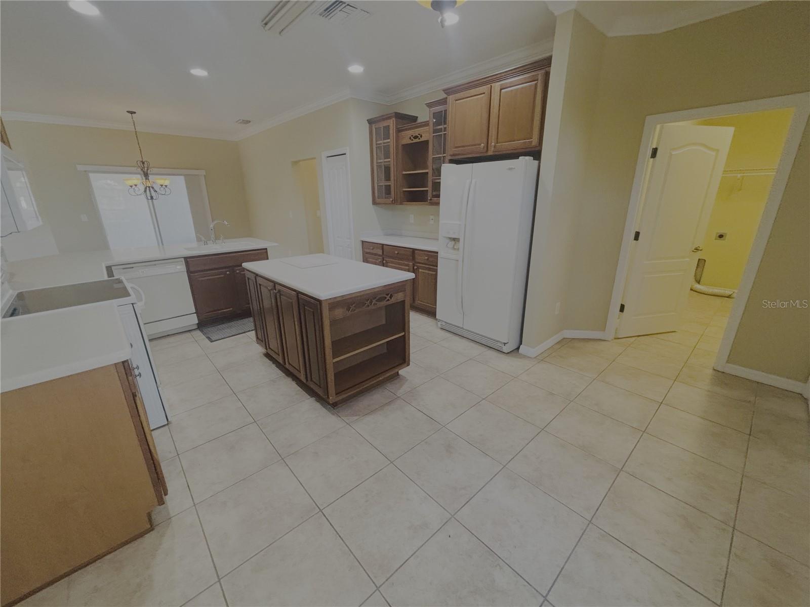 Image 8 of 45 For 4940 63rd Loop