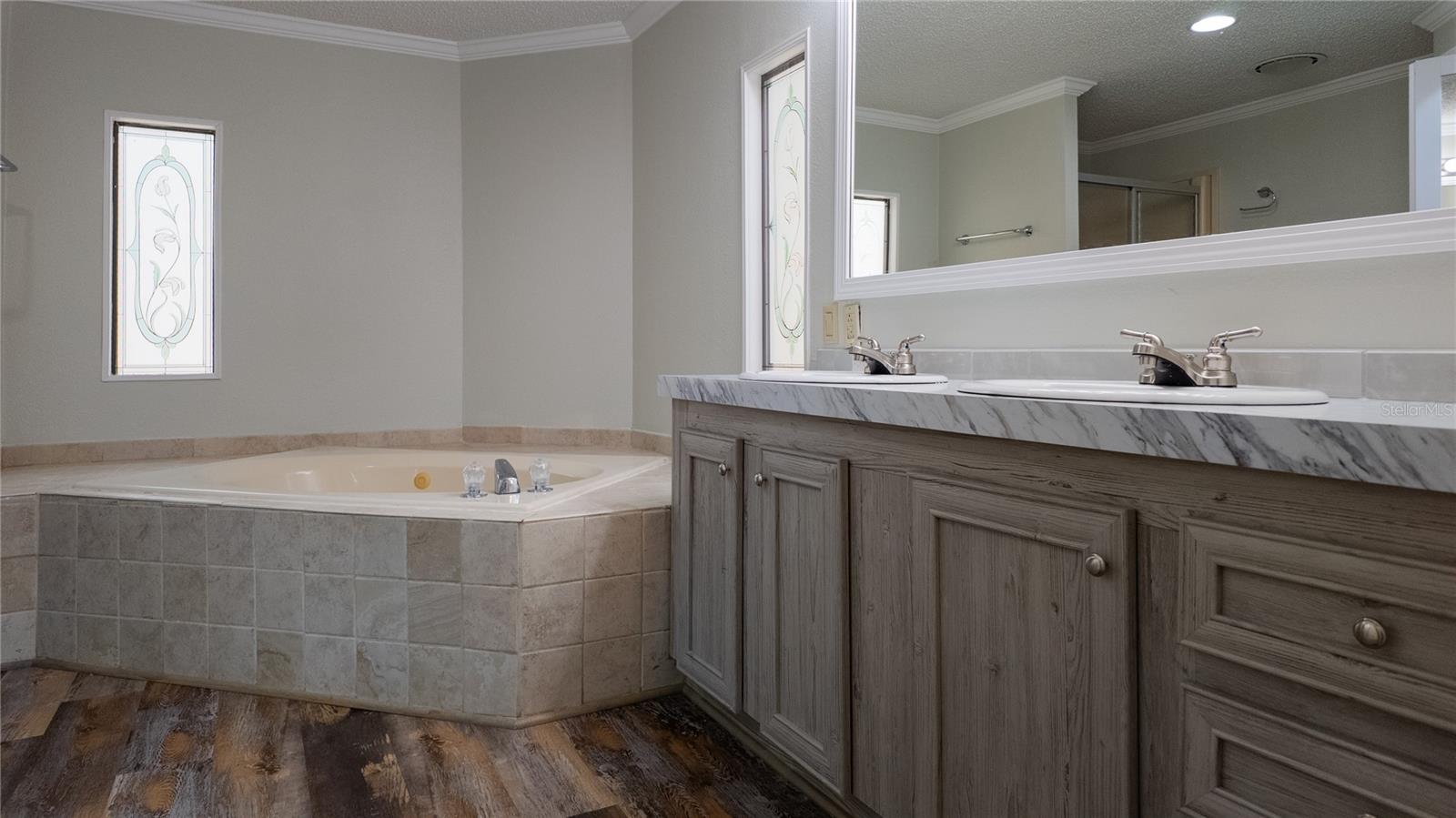 Image 31 of 96 For 1154 95th Street