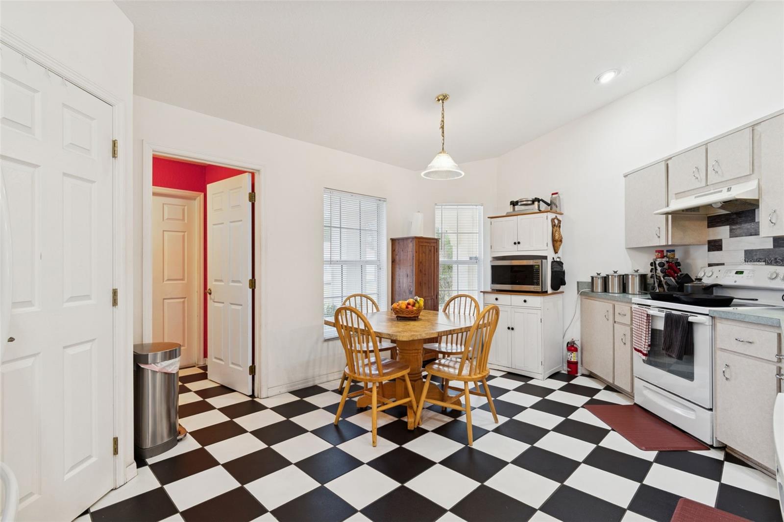 Image 9 of 26 For 8067 135th Loop