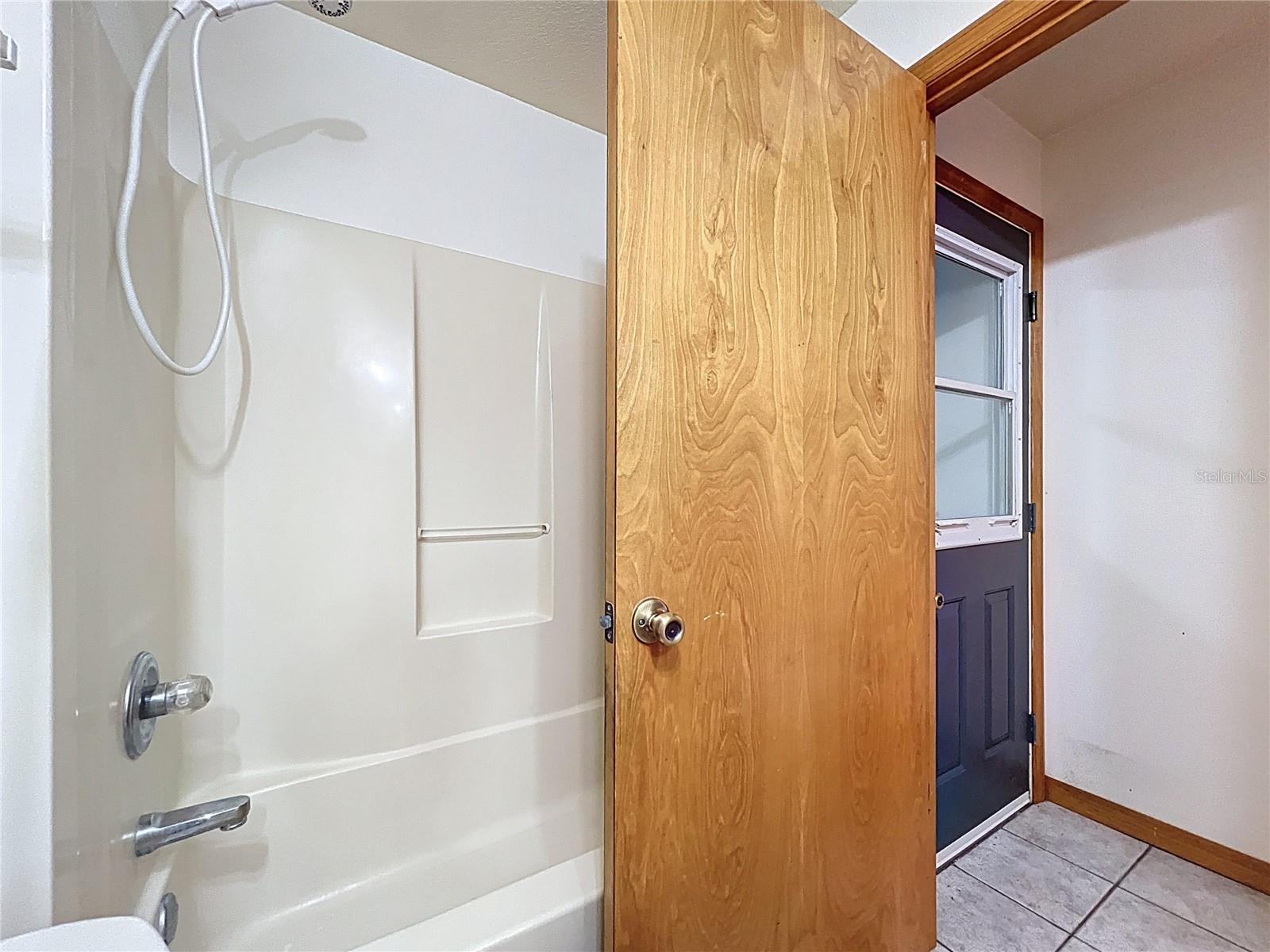 Listing photo id 20 for 295 Locust Pass