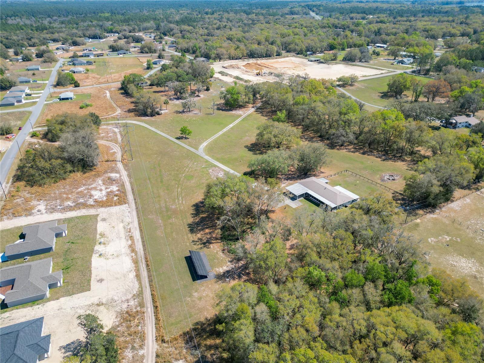 Listing photo id 35 for 295 Locust Pass