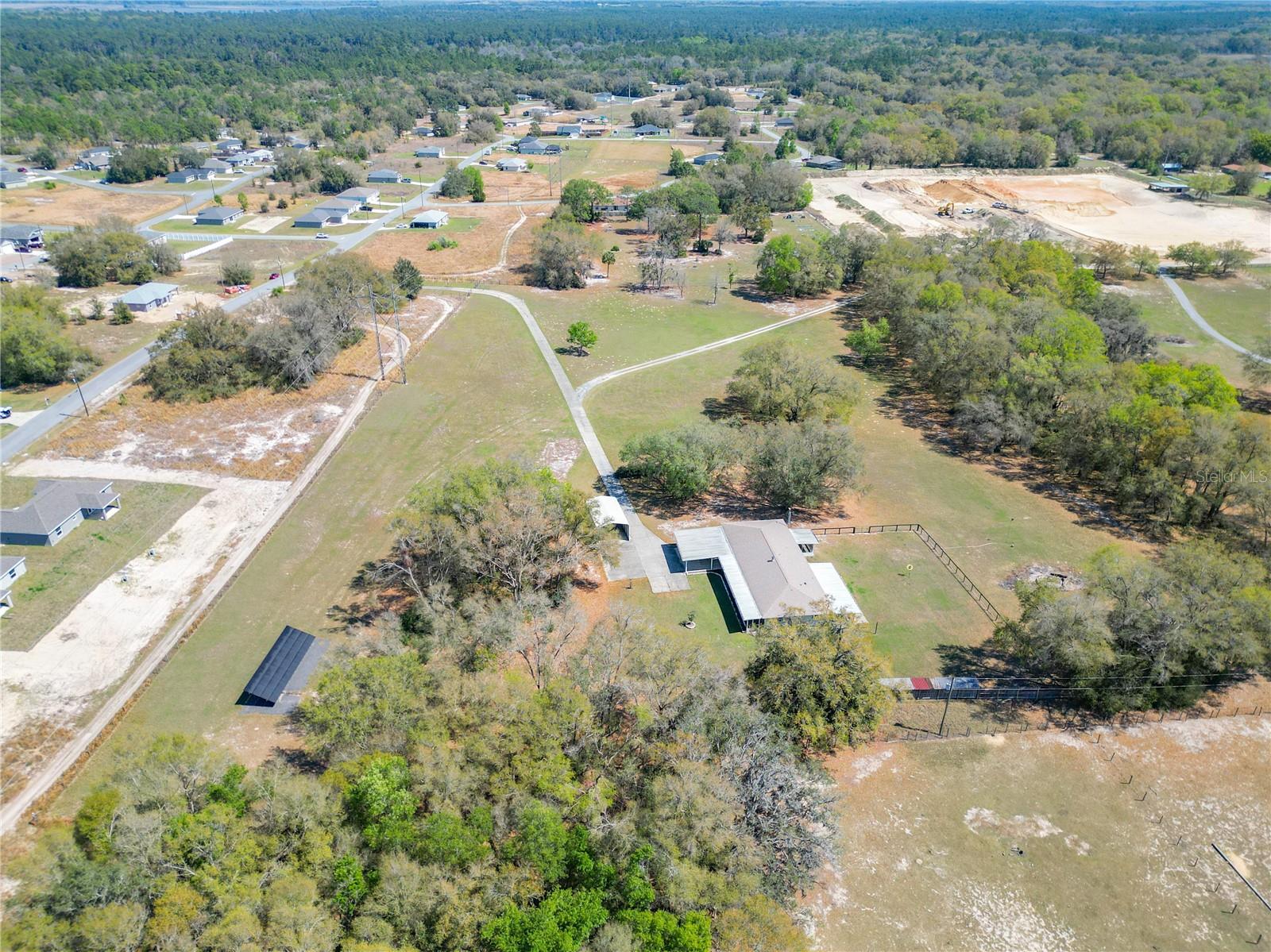 Listing photo id 53 for 295 Locust Pass