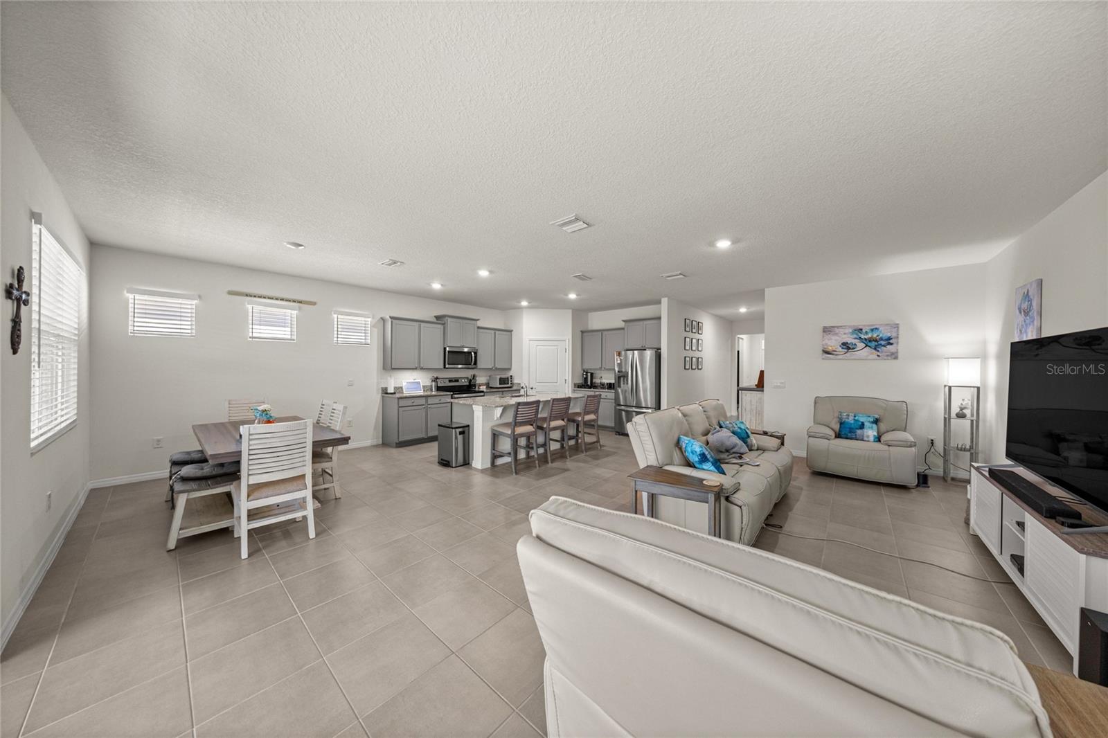 Image 18 of 76 For 4336 55th Court