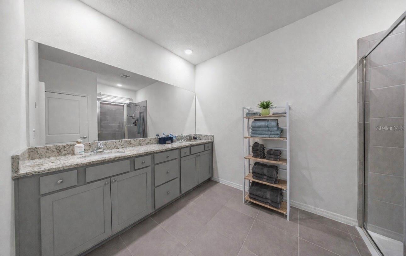 Image 21 of 76 For 4336 55th Court