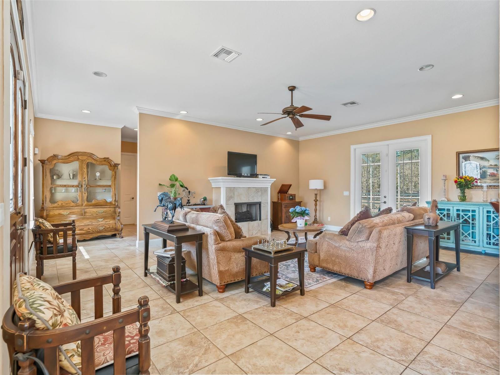 Image 10 of 53 For 3030 95th Avenue Road