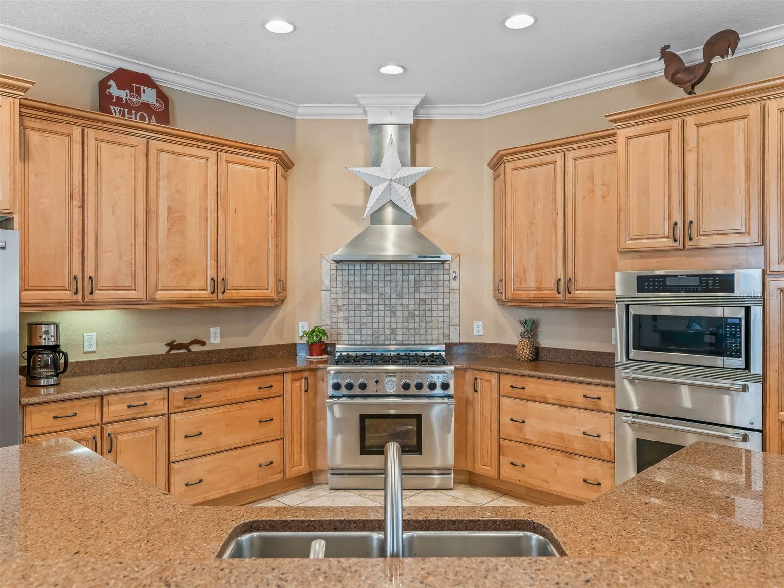 Image 14 of 53 For 3030 95th Avenue Road