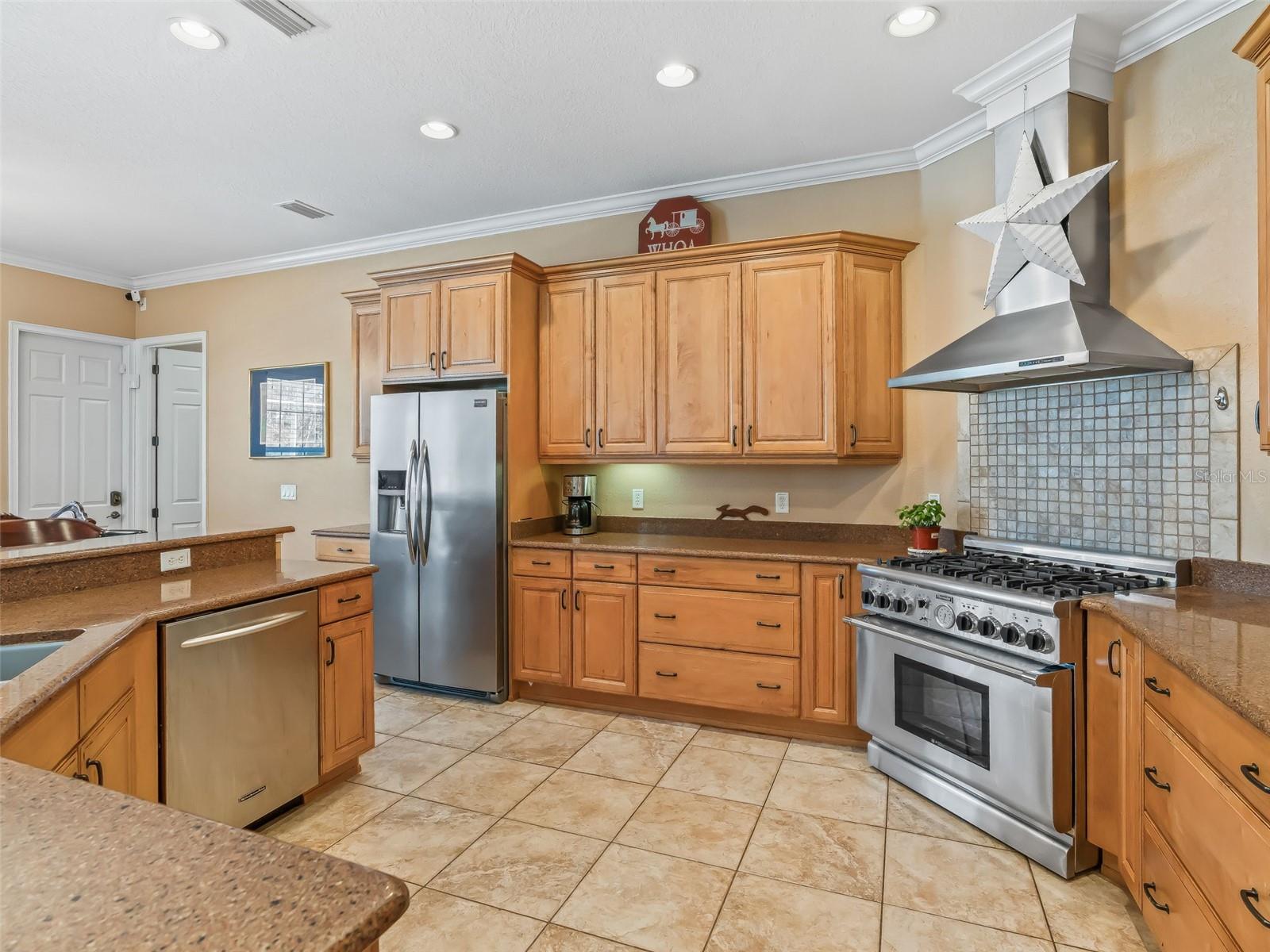 Image 16 of 53 For 3030 95th Avenue Road