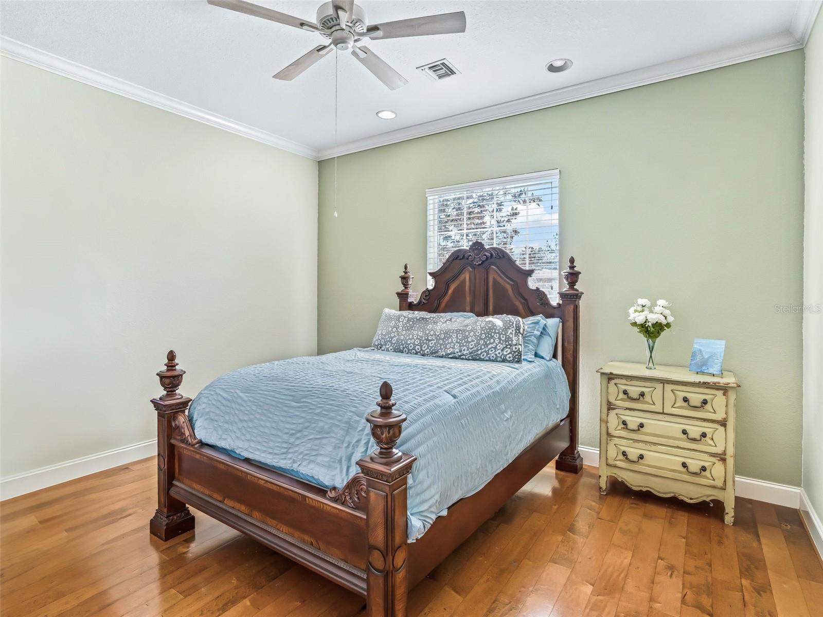 Image 26 of 53 For 3030 95th Avenue Road