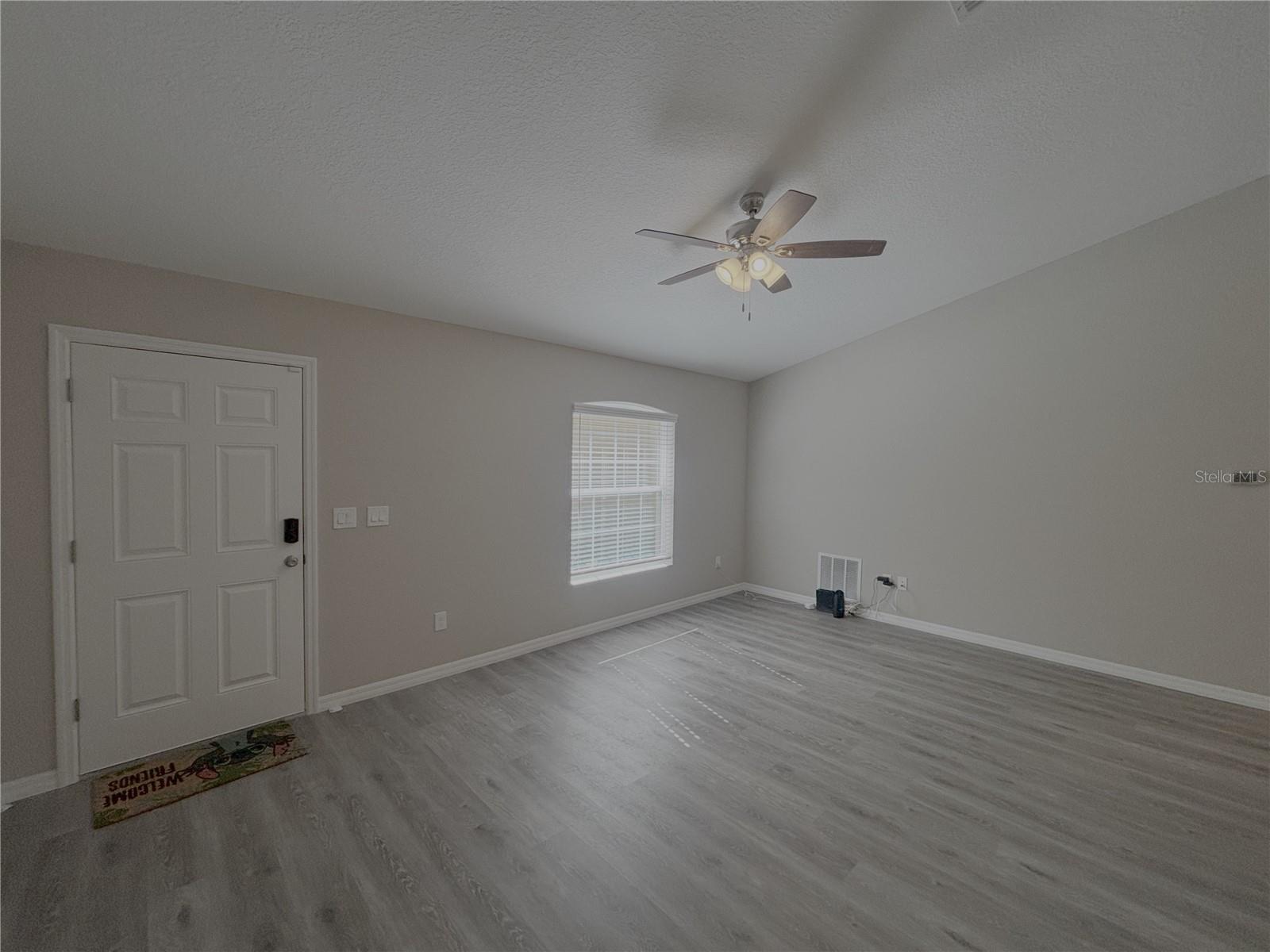 Image 4 of 24 For 8355 131st Lane