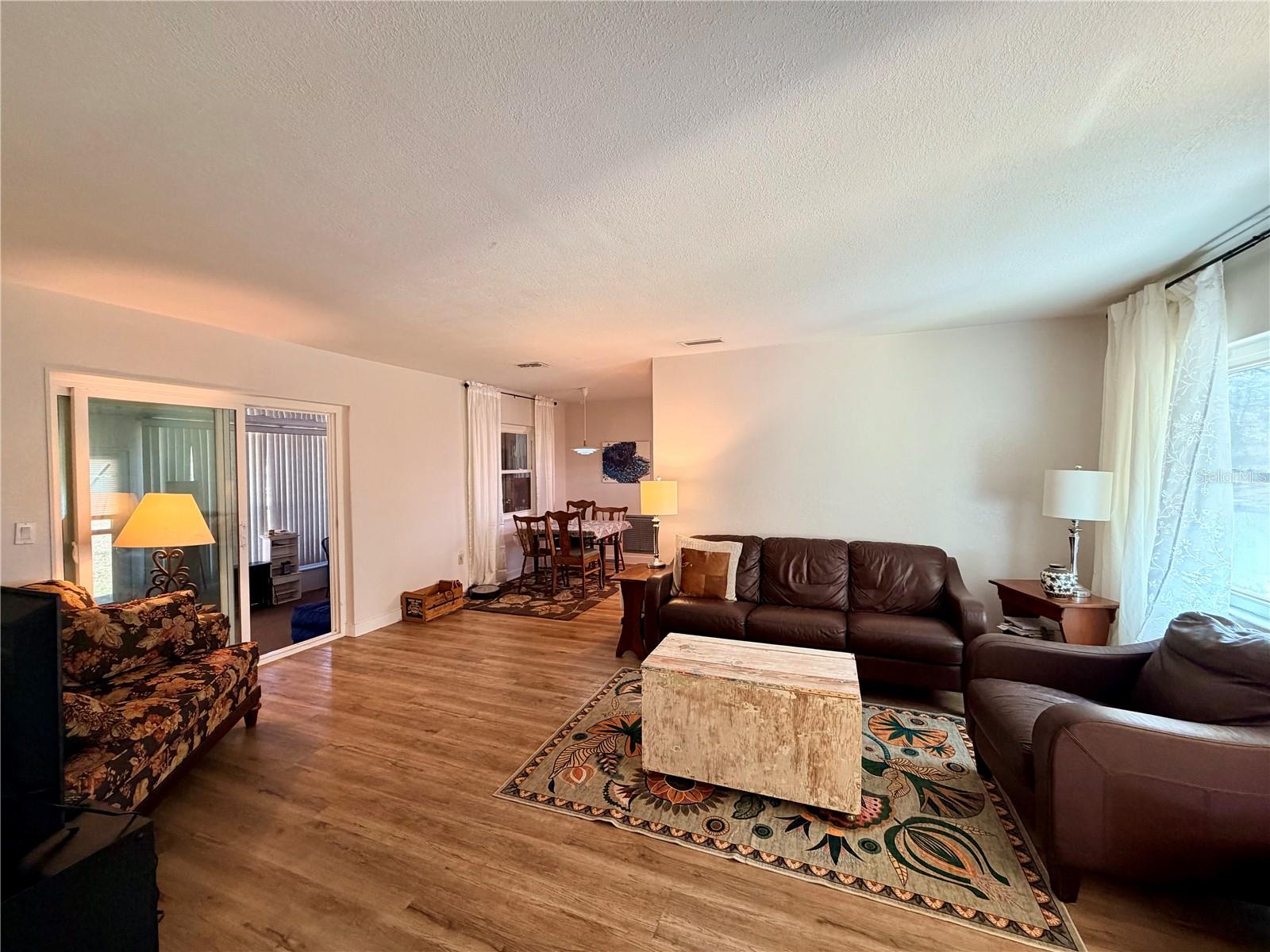 Image 13 of 25 For 6633 Gurley Street