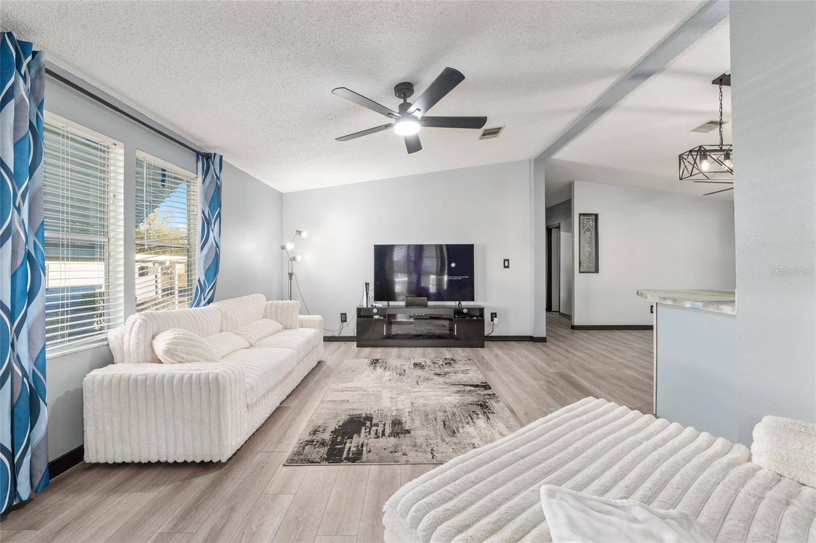 Image 26 of 70 For 6832 3rd Place