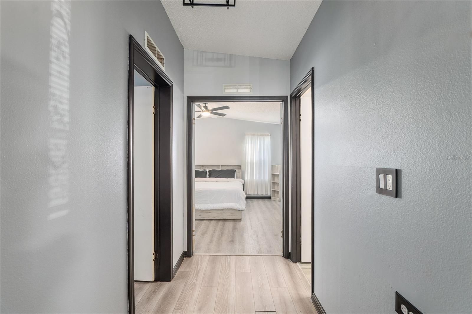 Image 27 of 70 For 6832 3rd Place