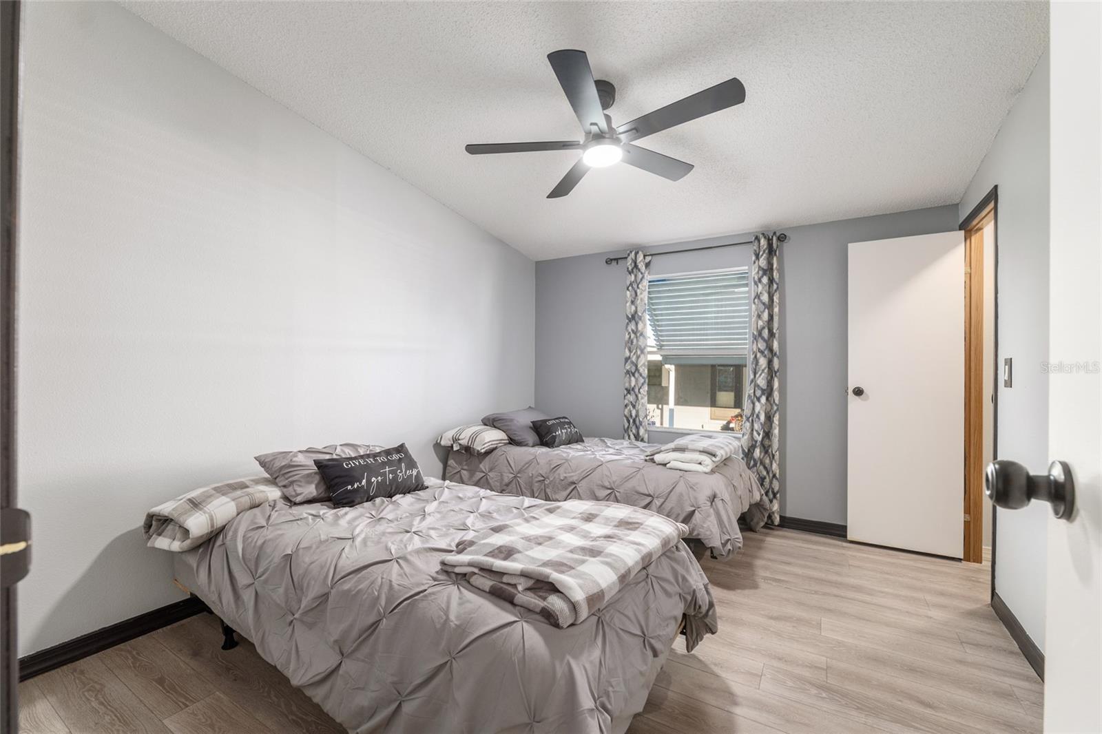 Image 36 of 70 For 6832 3rd Place