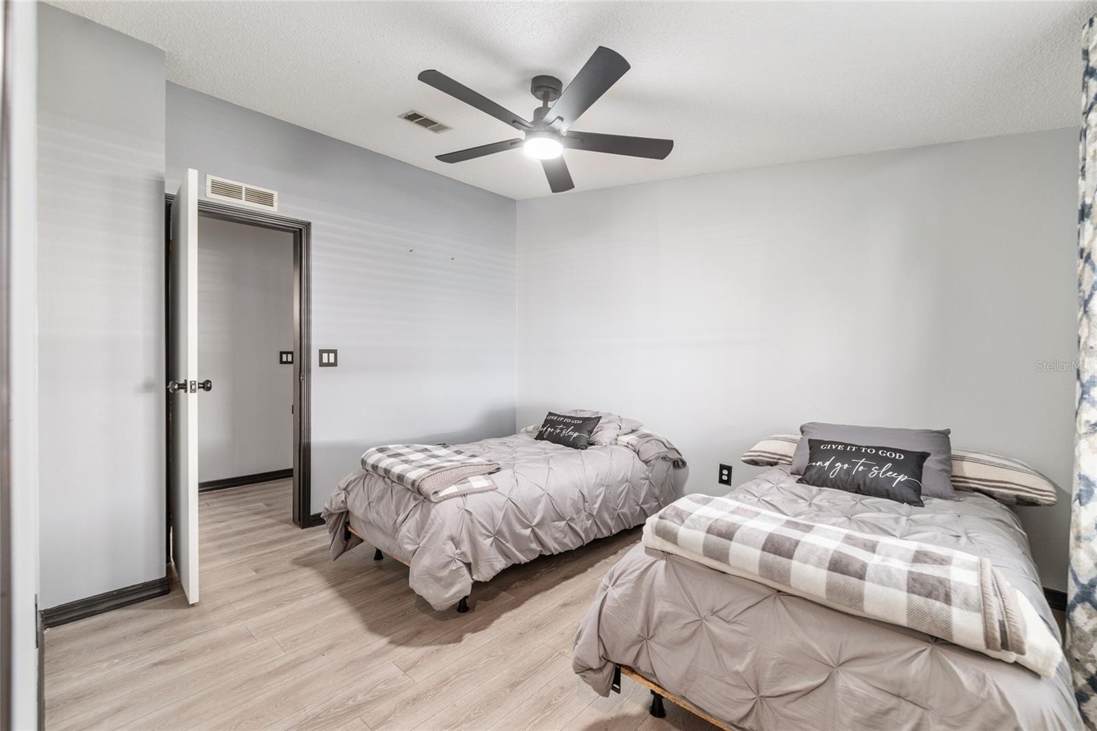 Image 38 of 70 For 6832 3rd Place