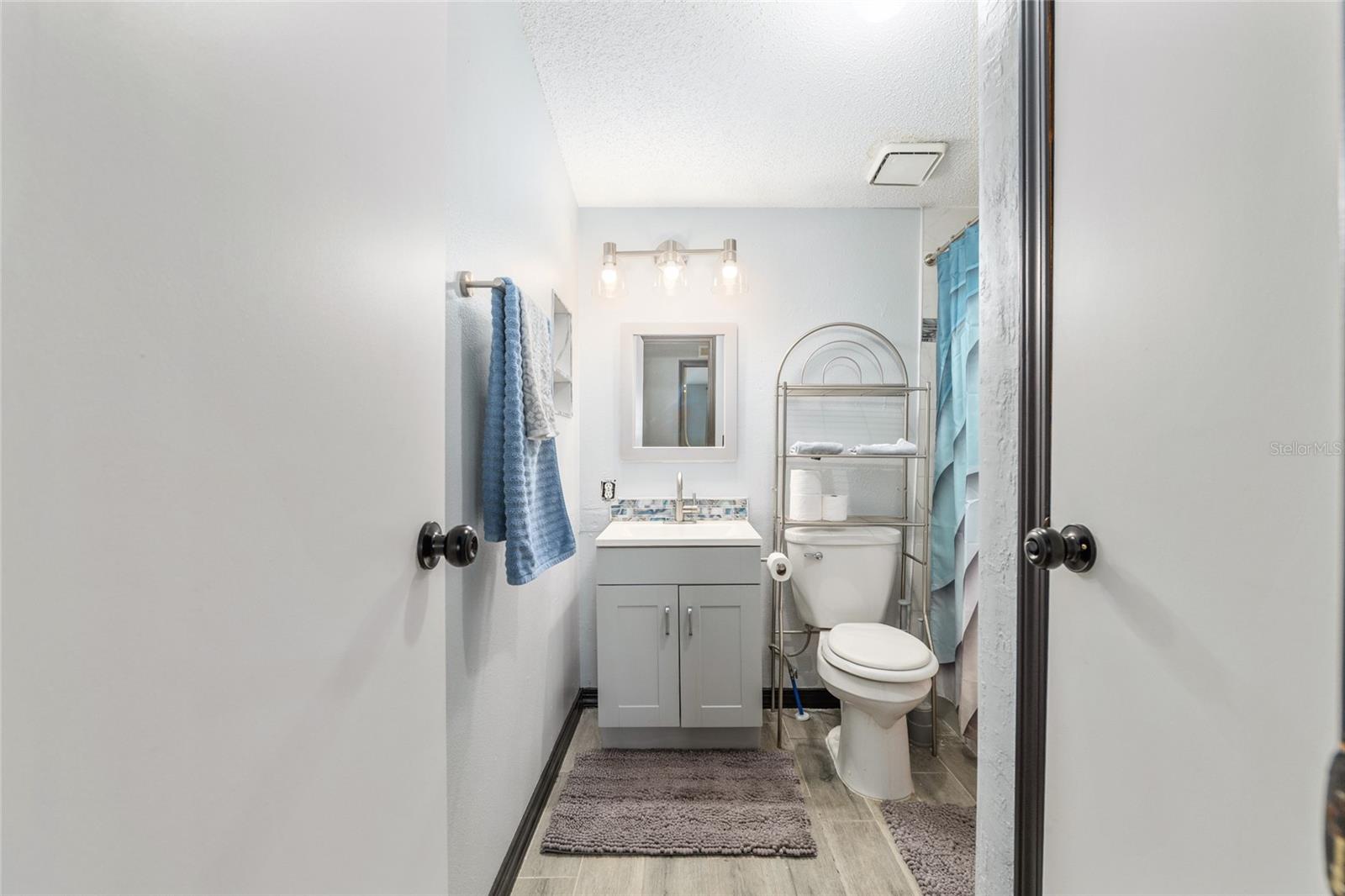 Image 39 of 70 For 6832 3rd Place