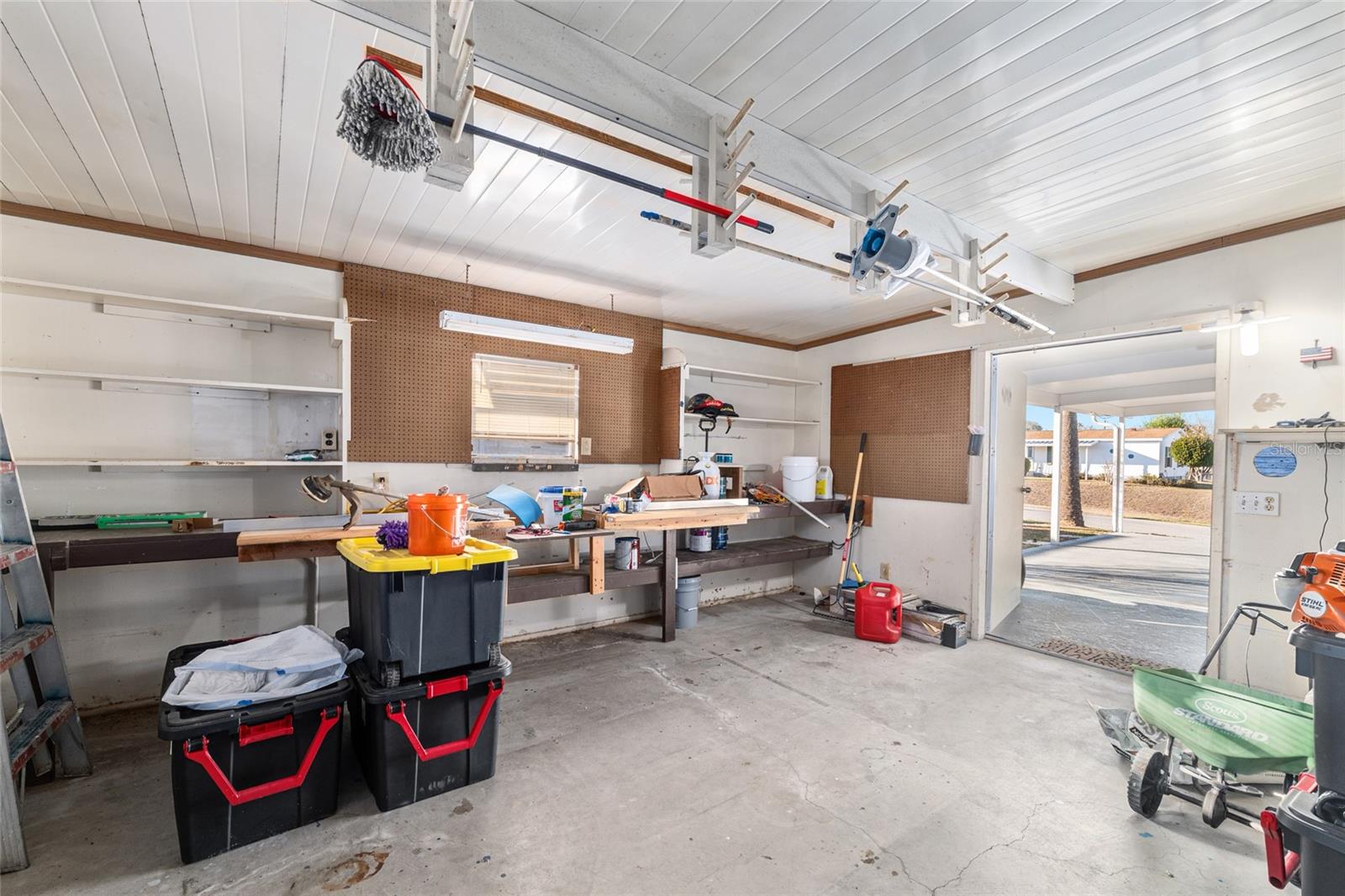 Image 47 of 70 For 6832 3rd Place