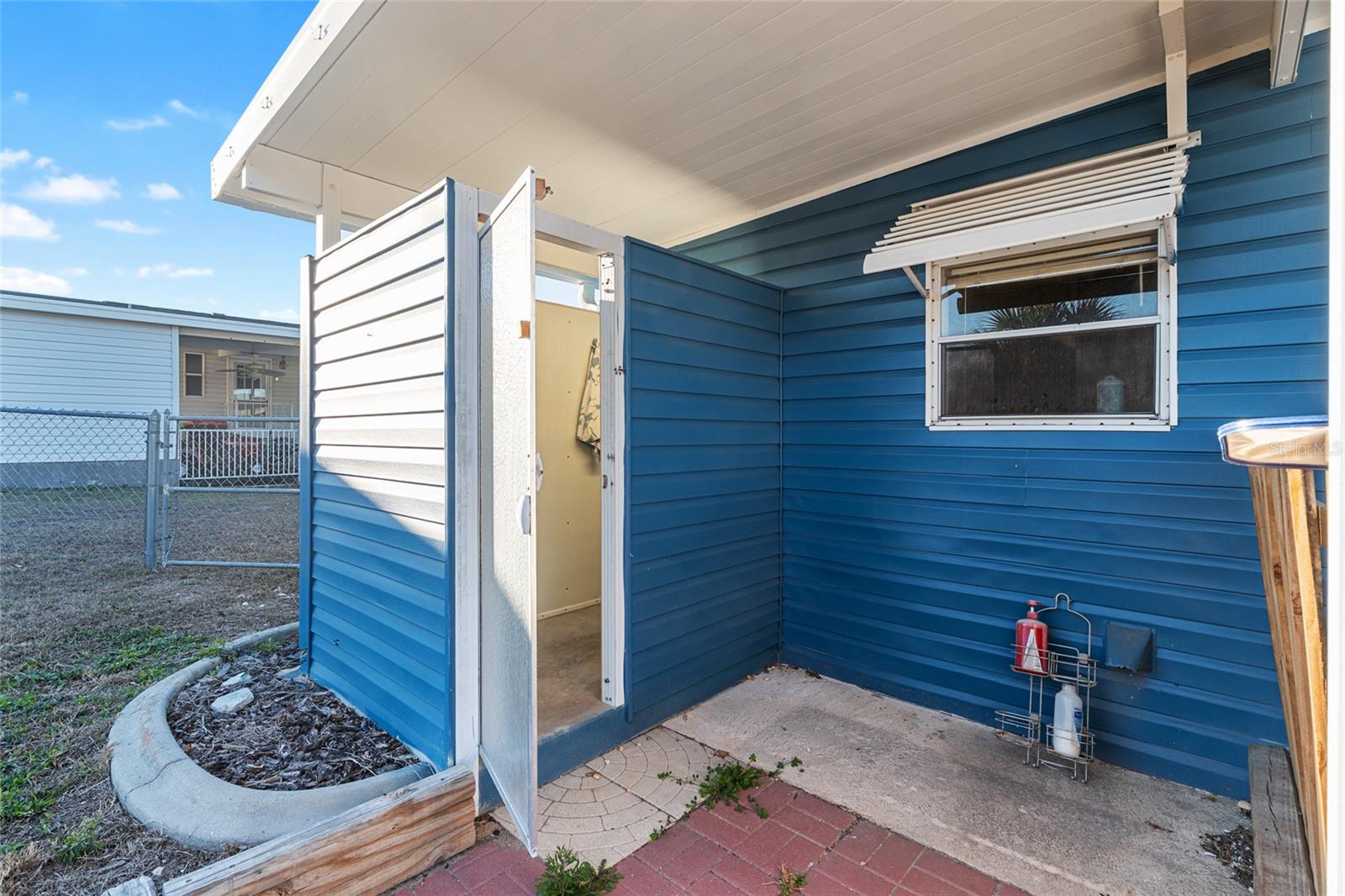 Image 49 of 70 For 6832 3rd Place