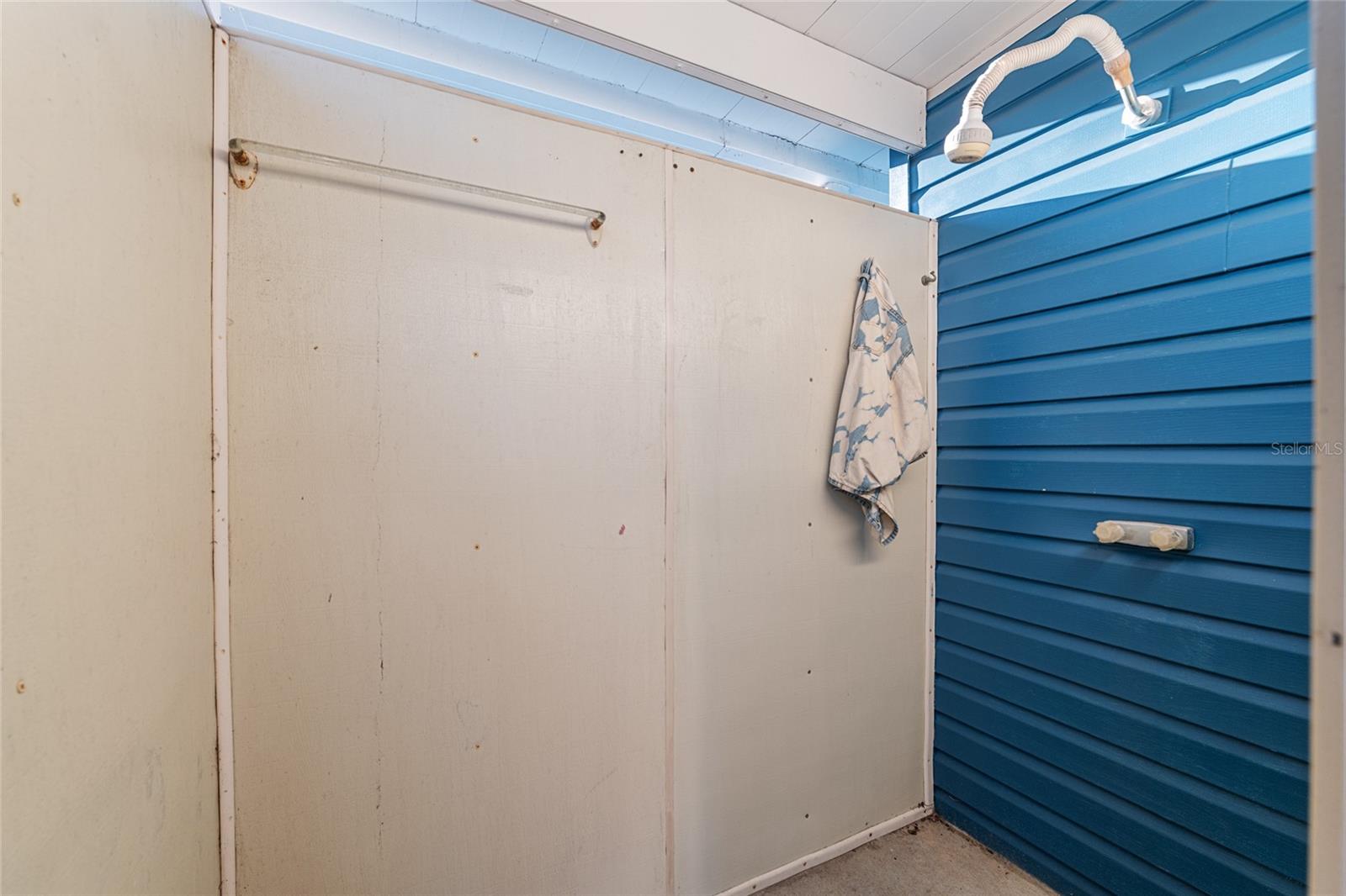 Image 50 of 70 For 6832 3rd Place