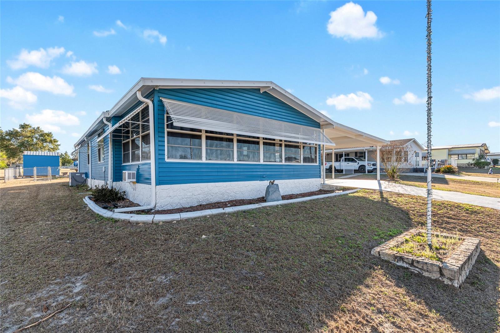 Image 6 of 70 For 6832 3rd Place