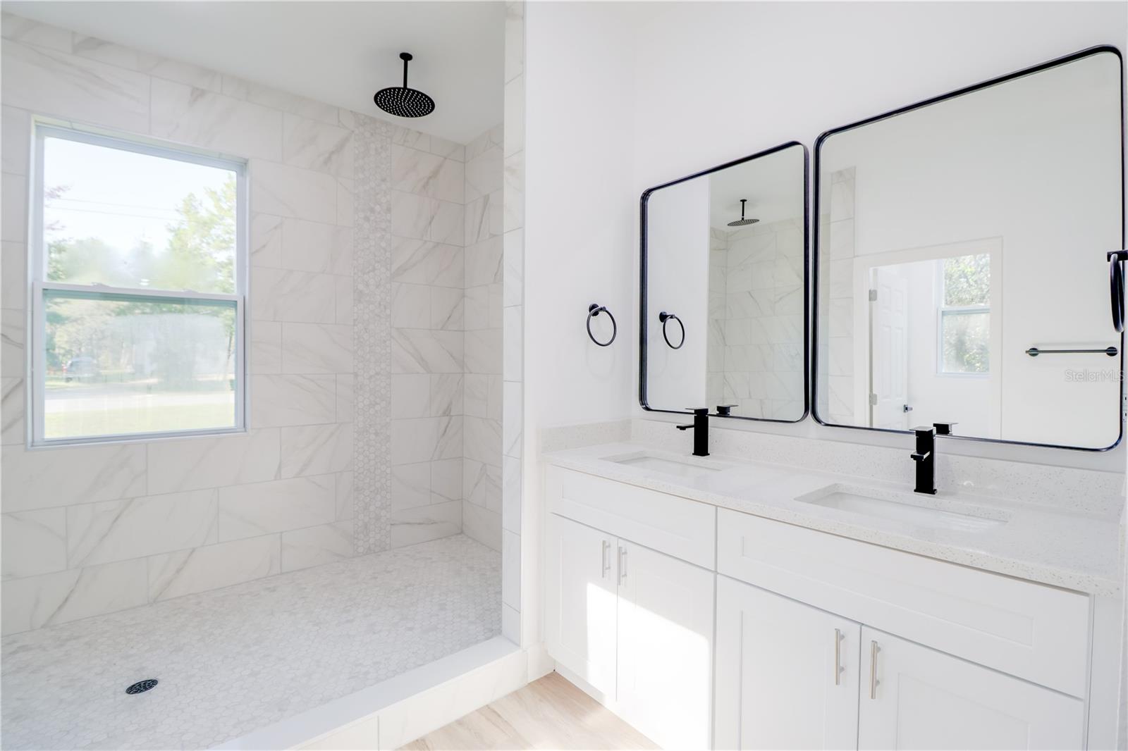 Image 15 of 30 For 125 Fisher Way