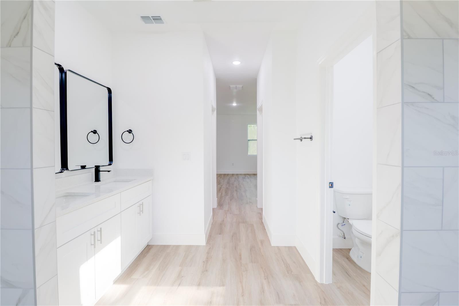 Image 17 of 30 For 125 Fisher Way