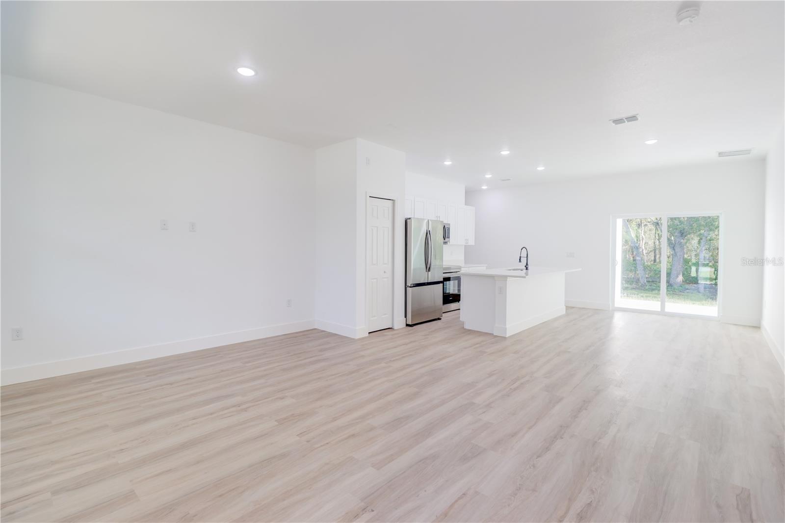 Image 9 of 30 For 125 Fisher Way