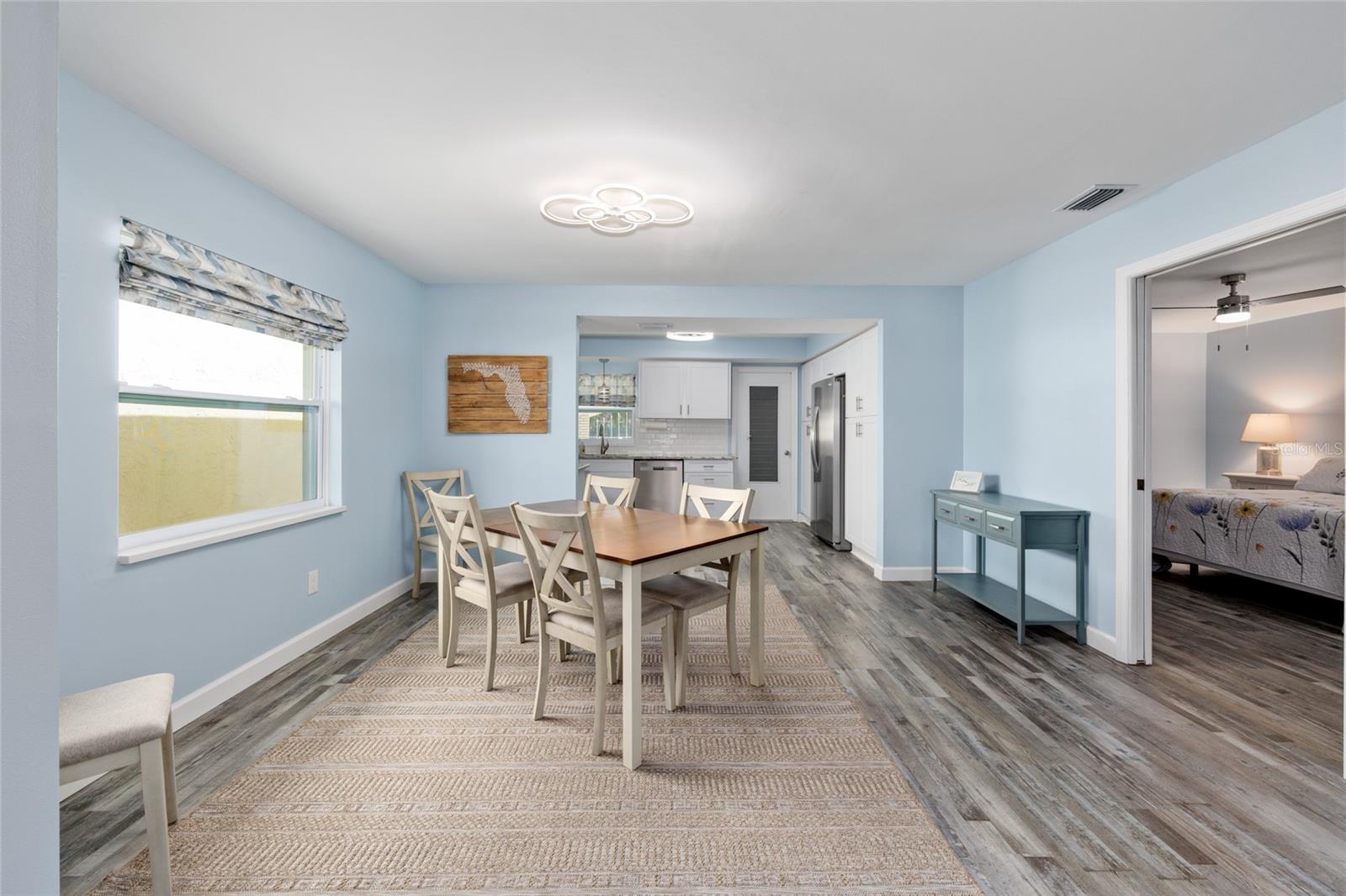 Image 12 of 47 For 11491 Riverhaven Drive