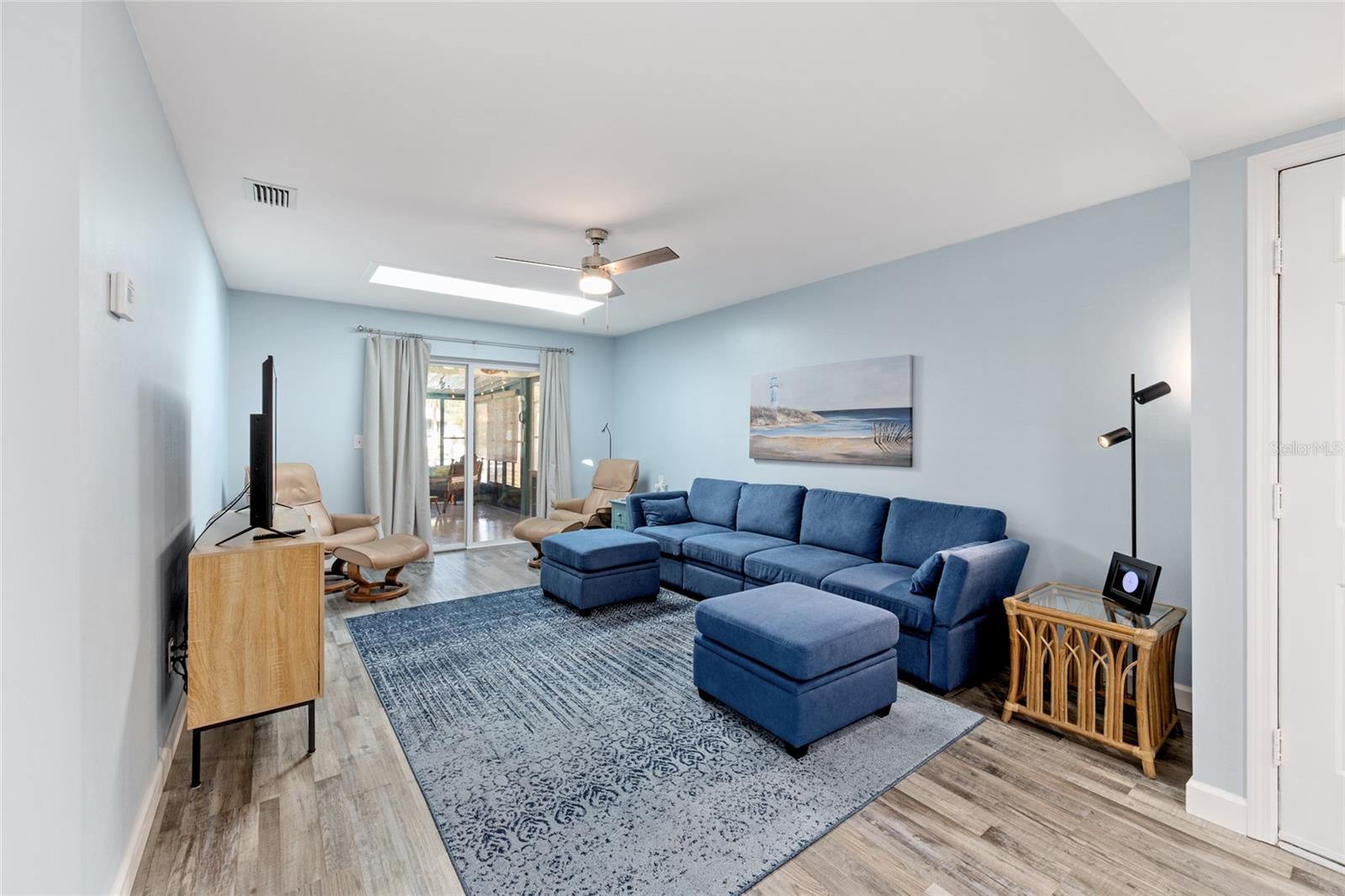 Image 19 of 47 For 11491 Riverhaven Drive