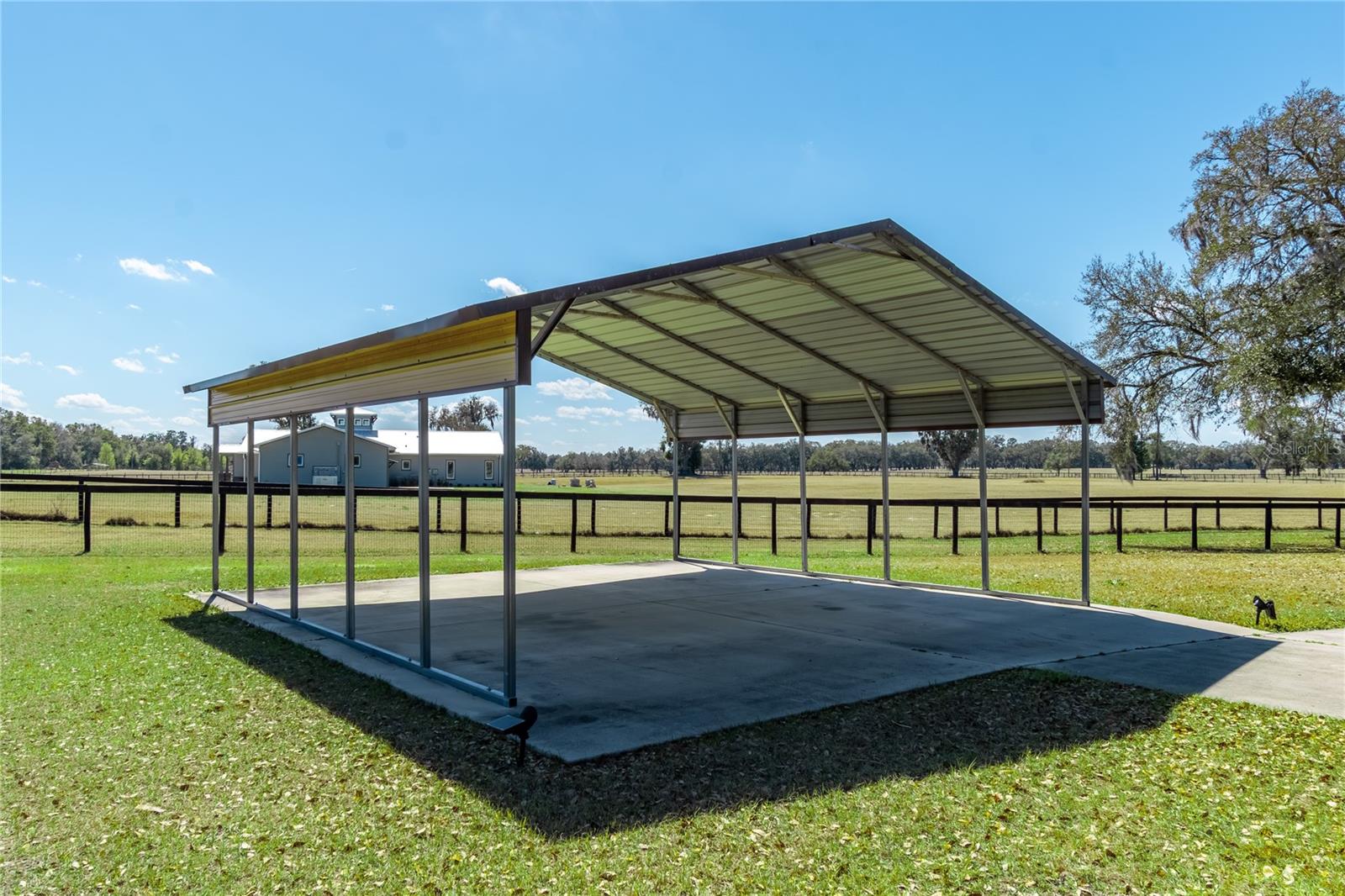 Image 18 of 96 For 4700 157th Court